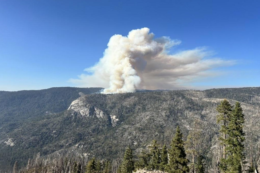 Firefighting Helicopter Crashes Near Yosemite, Killing Both Pilots During Water Drops