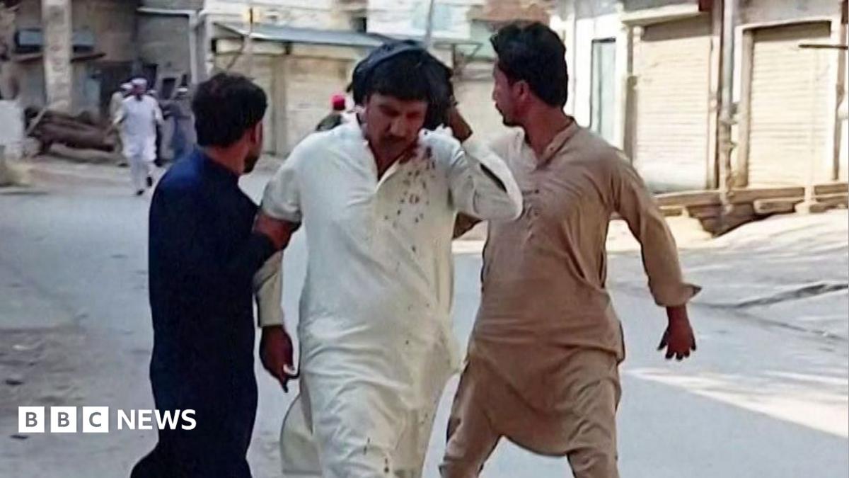 At Least 21 Killed After Explosives-Laden Vehicle Rams Mosque in Pakistan's Kohat