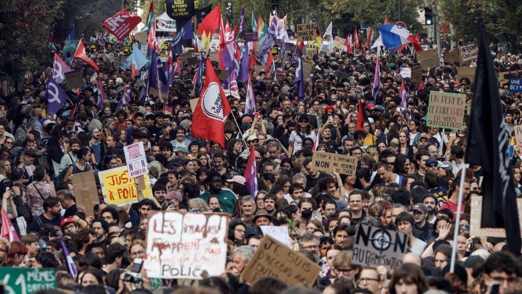Thousands Protest Across France Against Proposed Bill Expanding Police Use of Force Protections