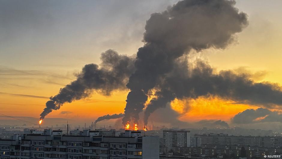Ukrainian Drone Strike on Moscow Kills Two and Hits Oil Refinery Amid Parliamentary Elections