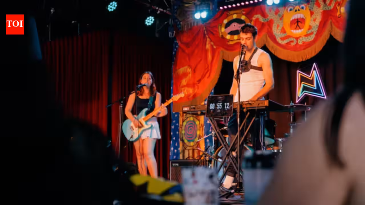 Sydney Dream Pop Duo Completes Nine Gigs in 12 Hours Despite Helicopter and Plane Mishaps