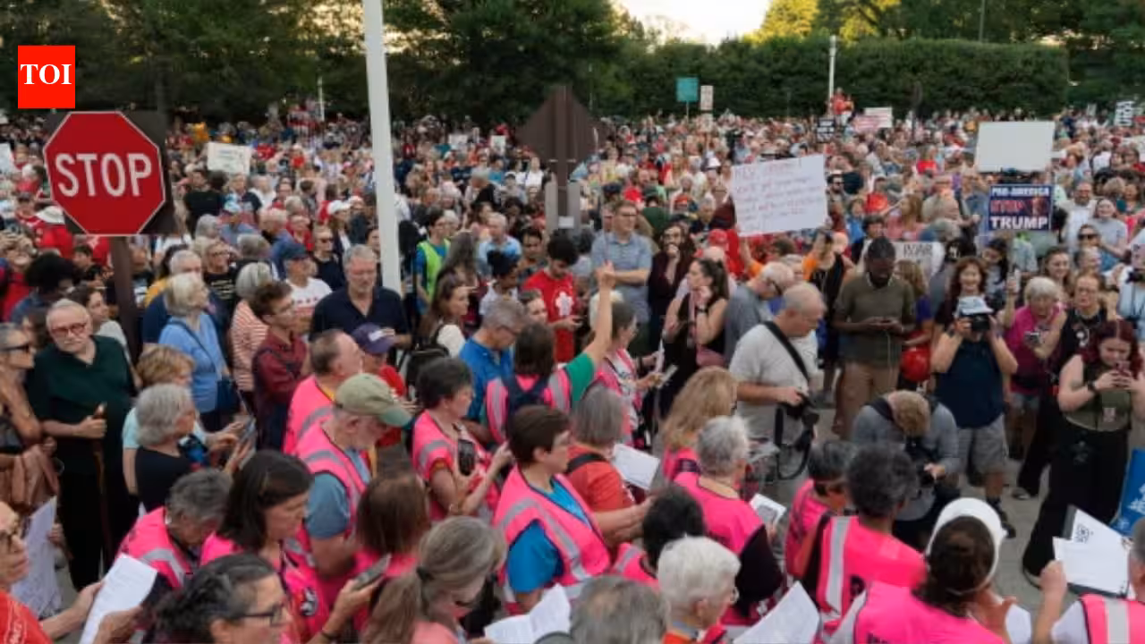 Thousands Protest Outside Kennedy Center Over Demolition Threats and Renovation Plans
